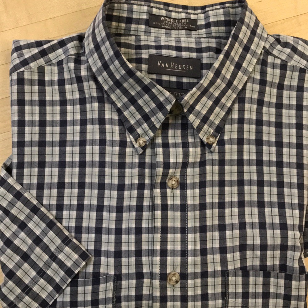 🚫SOLD🚫Van Heusen Plaid Shirt # XL